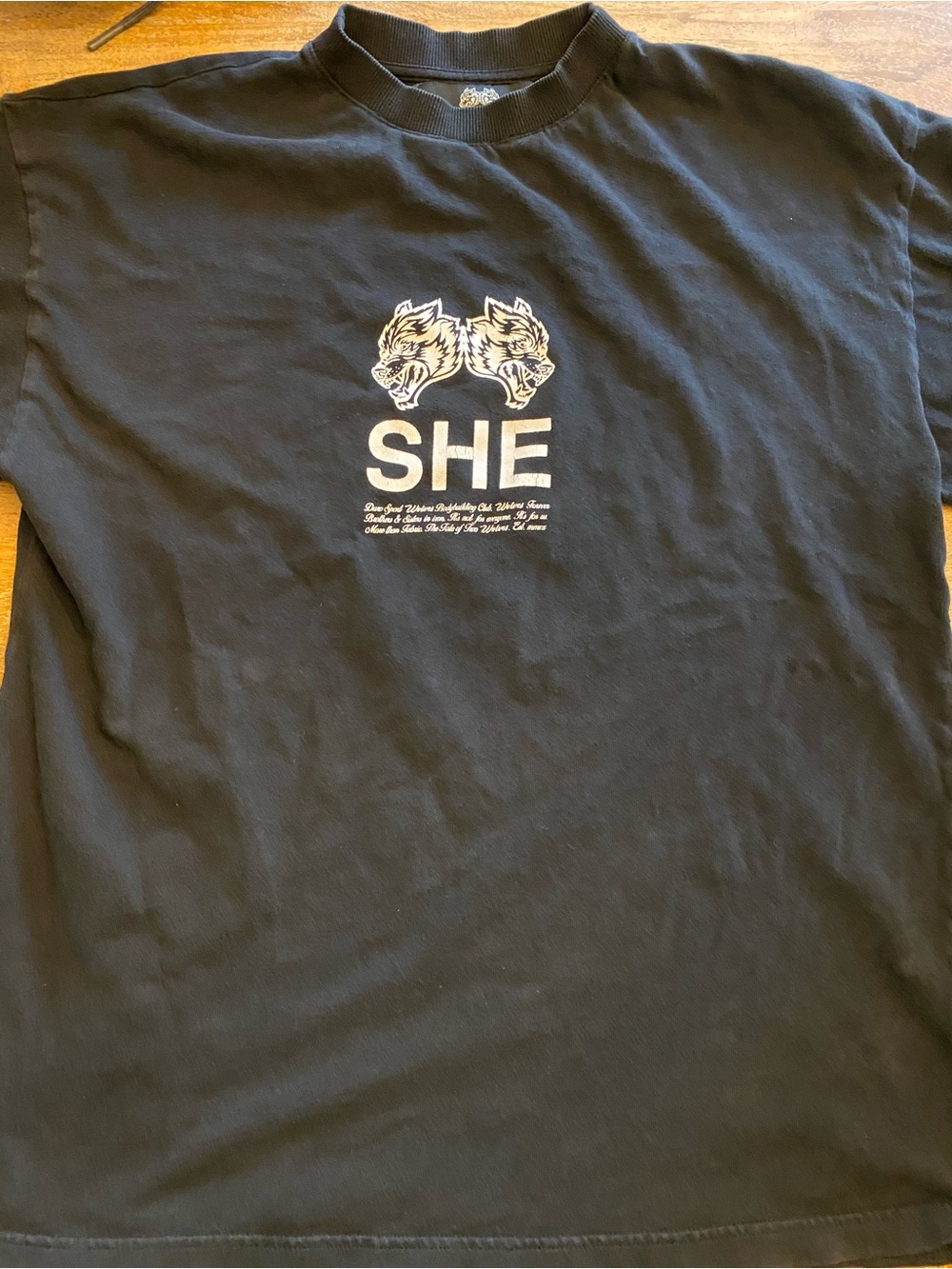 She Darc sport tee